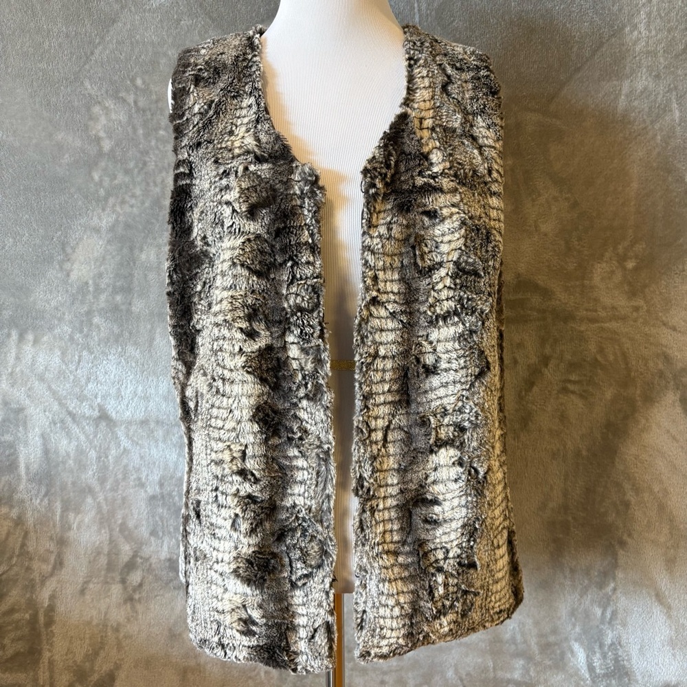 Faux Fur Mobwife Gray White Brown Vest Wmn’s Sz M